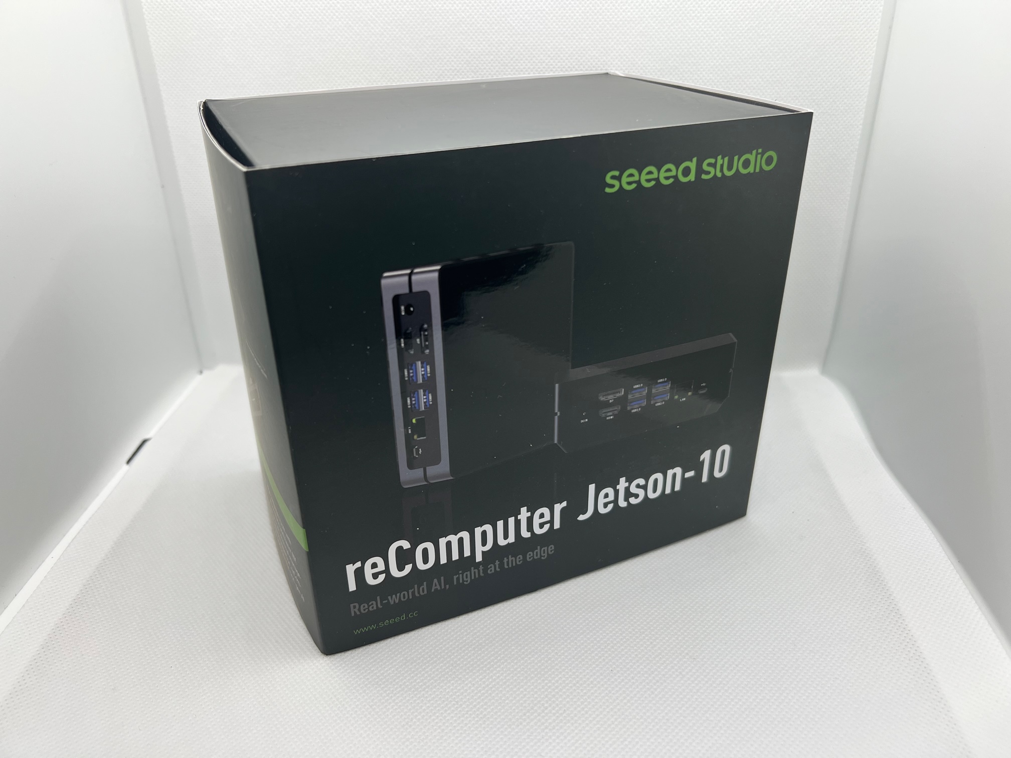 Seeed Studio reComputer J2012, Mini PC com 21 TOPs