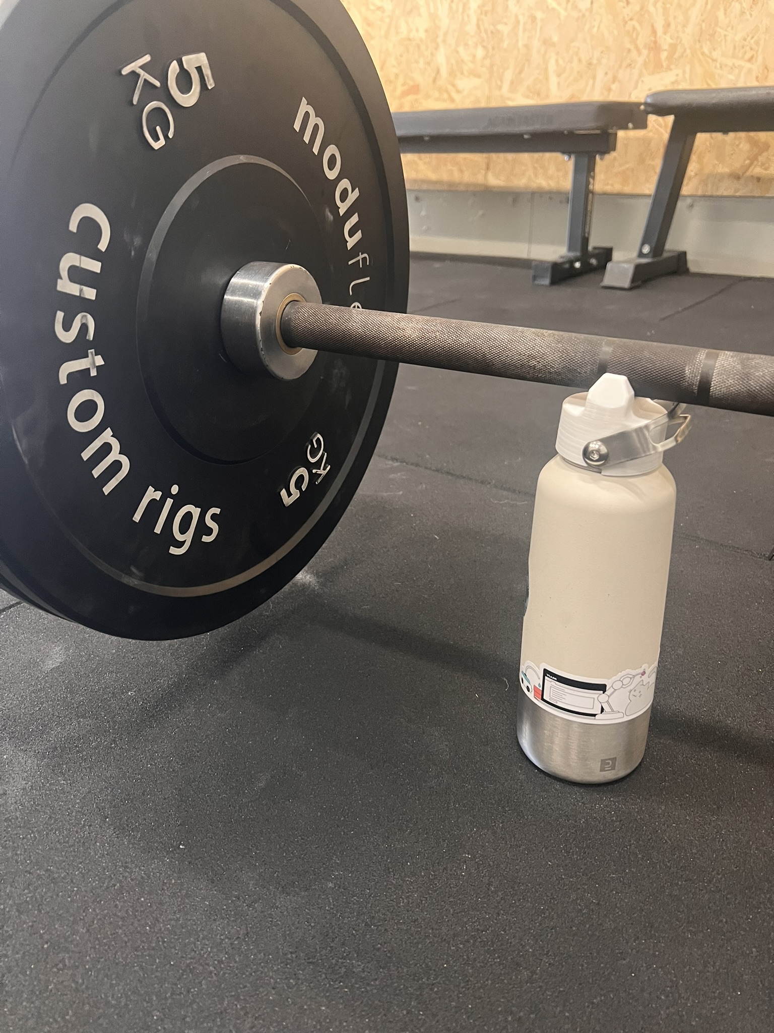 Water bottler barbell holder
